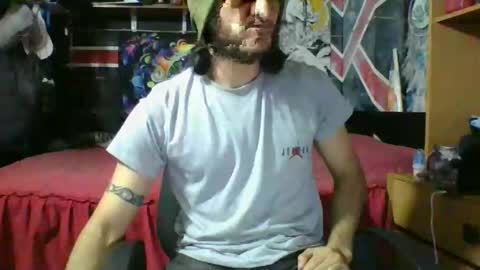 Snapshot of trizquelmen chatting on September 2025 12:23:02 AM Andrew online show from September 2025 12:23:02 AM