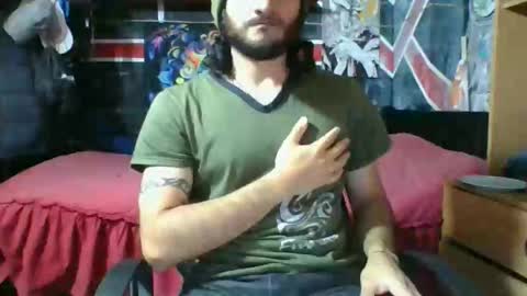 Snapshot of trizquelmen chatting on September 2025 10:35:02 PM Andrew online show from September 2025 10:35:02 PM