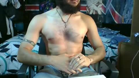 Andrew online show from December 2025 07:43:02 PM