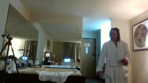 trojanswingers online show from February 2026 06:33:02 AM