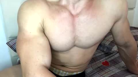 Troncq online show from September 2025 05:07:02 AM