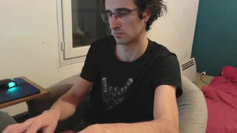 Snapshot of trucdeoufouf chatting on January 2025 09:09:01 PM trucdeoufouf online show from January 2025 09:09:01 PM