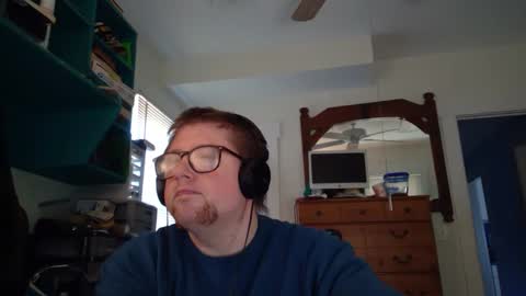 HandicappedLaugher online show from December 2024 07:21:02 PM