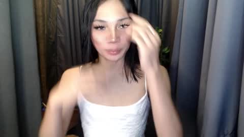 Snapshot of ts_athisa chatting on September 2025 09:32:01 AM ts_athisa online show from September 2025 09:32:01 AM