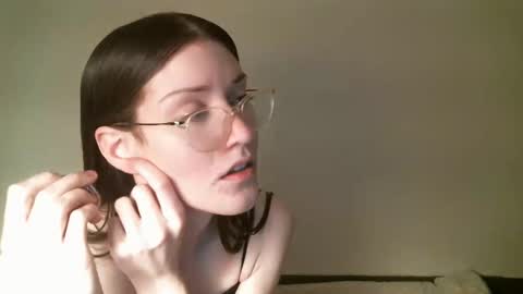 Snapshot of ts_librarian chatting on March 2025 08:55:01 AM Elisabeth online show from March 2025 08:55:01 AM