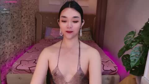 ts_yoshi_ online show from September 2025 12:04:01 AM