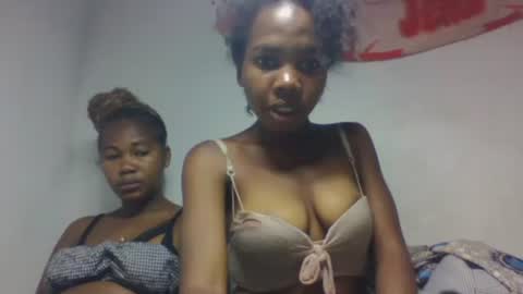 tsaralaza online show from November 2025 09:03:01 PM