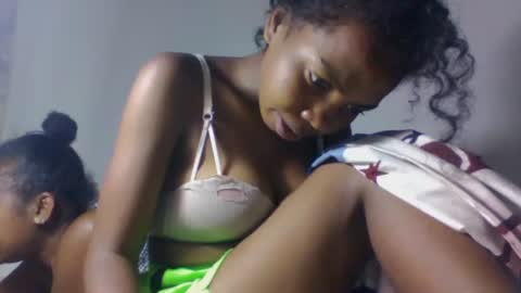 tsaralaza online show from November 2025 07:38:01 PM