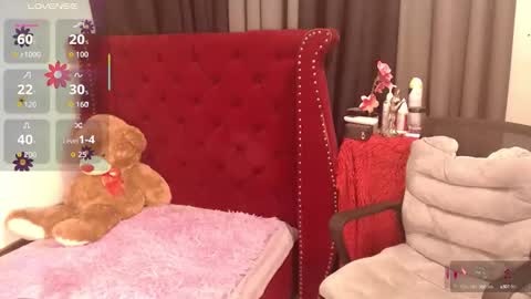 Snapshot of tsasianseductivehot chatting on September 2025 11:37:02 AM YourBella online show from September 2025 11:37:02 AM