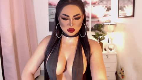 tsdarkdevon online show from February 2025 04:07:01 AM