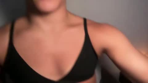 tsj777 online show from September 2025 10:20:01 AM