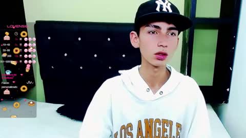 Snapshot of ttimy_x_boy chatting on December 2024 09:00:02 PM ttimy online show from December 2024 09:00:02 PM