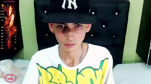 Snapshot of ttimy_x_boy chatting on March 2025 11:12:01 PM ttimy online show from March 2025 11:12:01 PM