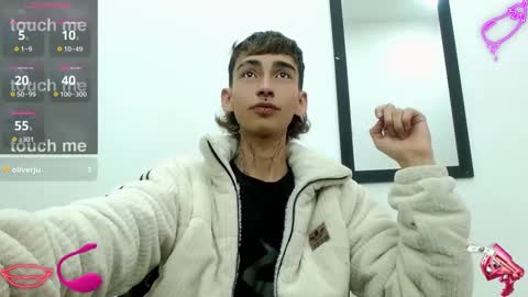 Snapshot of ttimy_x_boy chatting on September 2025 10:31:01 PM ttimy online show from September 2025 10:31:01 PM