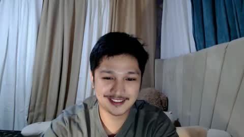 Snapshot of tuling1 chatting on January 2026 03:06:02 PM tuling1 online show from January 2026 03:06:02 PM