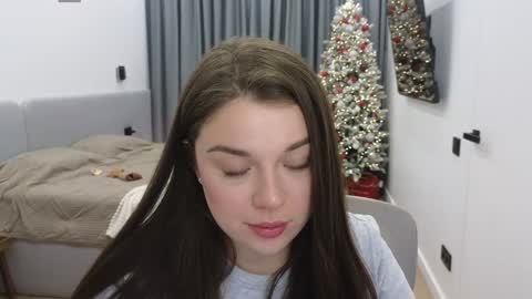 Snapshot of tutti_frutti_ chatting on December 2024 12:46:01 AM Ariana online show from December 2024 12:46:01 AM