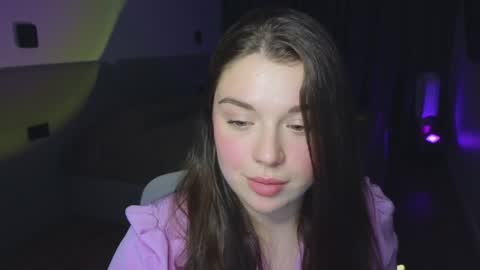 Snapshot of tutti_frutti_ chatting on January 2025 12:00:01 AM Ariana online show from January 2025 12:00:01 AM