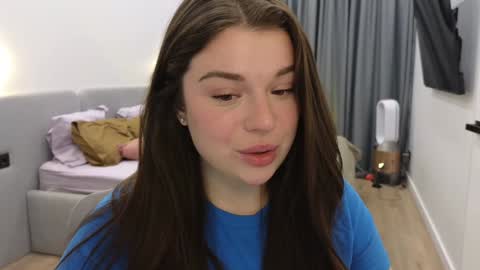 Snapshot of tutti_frutti_ chatting on February 2025 08:57:01 PM Ariana online show from February 2025 08:57:01 PM
