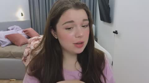 Snapshot of tutti_frutti_ chatting on March 2025 09:25:02 PM Ariana online show from March 2025 09:25:02 PM