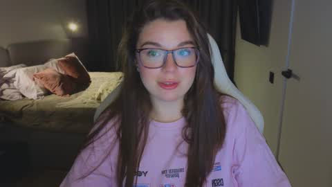 Snapshot of tutti_frutti_ chatting on September 2025 08:09:01 PM Ariana online show from September 2025 08:09:01 PM