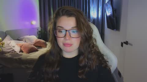 Snapshot of tutti_frutti_ chatting on September 2025 08:43:01 PM Ariana online show from September 2025 08:43:01 PM
