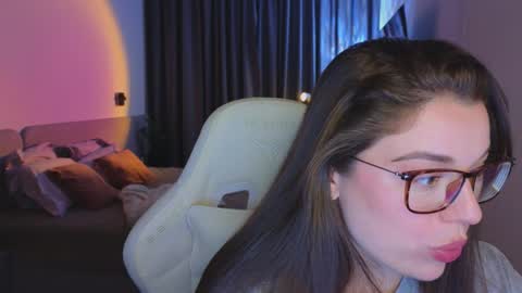 Snapshot of tutti_frutti_ chatting on October 2025 08:51:01 PM Ariana online show from October 2025 08:51:01 PM