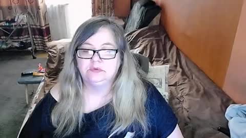 Lana online show from February 2025 04:18:02 AM