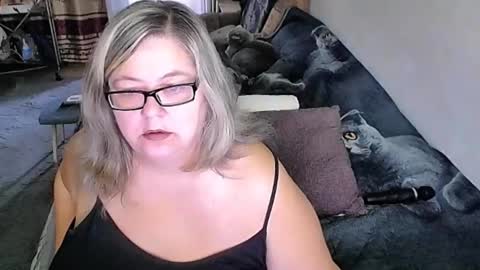 Lana online show from September 2025 11:41:02 PM