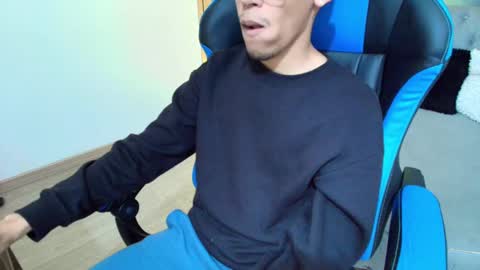 Snapshot of twinks08 chatting on February 2025 08:34:02 PM twinks08 online show from February 2025 08:34:02 PM