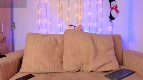 twinksboys_23 online show from December 2025 05:58:01 AM