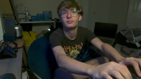 shytwink online show from September 2025 02:51:01 PM