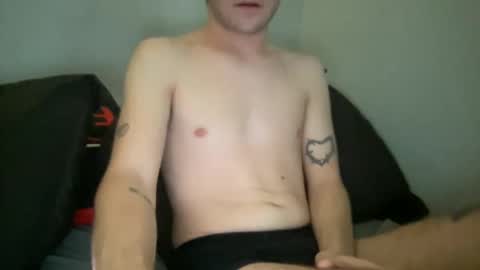 Snapshot of twinkycameron chatting on October 2025 12:17:01 PM twinkycameron online show from October 2025 12:17:01 PM