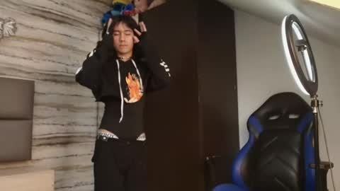 twinslovers_ online show from February 2026 03:44:02 AM