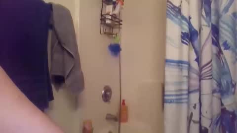 Snapshot of twisty226 chatting on December 2025 02:27:01 AM twisty226 online show from December 2025 02:27:01 AM