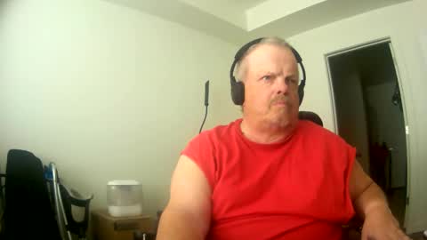 Snapshot of two_wheels_two_balls chatting on February 2026 07:45:01 PM two_wheels_two_balls online show from February 2026 07:45:01 PM
