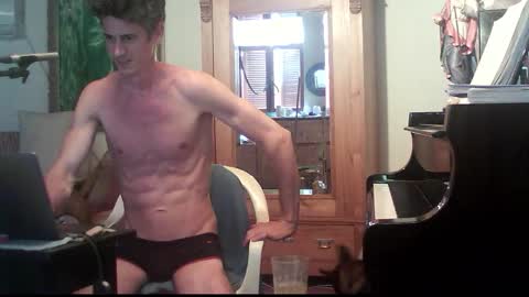 TobeBritta online show from December 2025 07:33:02 PM