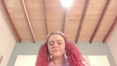 Twiggy online show from November 2025 08:51:01 PM