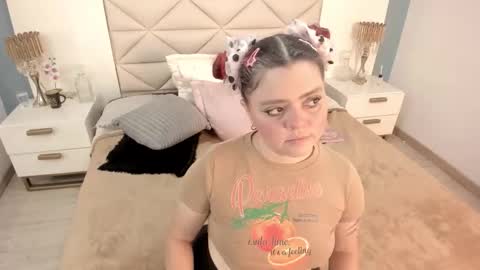 Twiggy online show from January 2026 08:11:02 PM