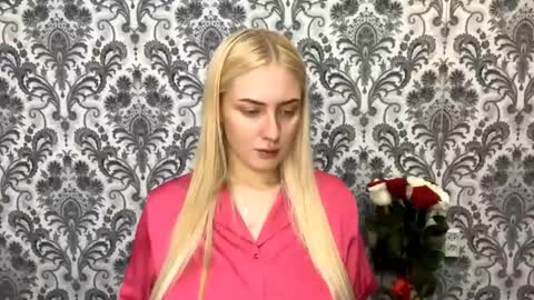 Grace online show from November 2025 01:04:02 PM