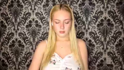 Grace online show from December 2025 01:49:01 PM