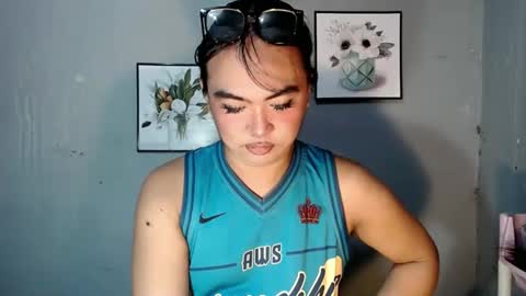 Snapshot of tyla_23 chatting on May 2026 03:25:01 AM Tyla online show from May 2026 03:25:01 AM