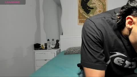 Snapshot of tyler_axel chatting on May 2026 01:44:01 AM tyler_axel online show from May 2026 01:44:01 AM