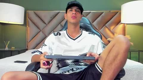 Snapshot of tyler_rodriguez chatting on October 2025 09:56:01 PM Tyler Rodriguez online show from October 2025 09:56:01 PM