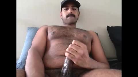 tylerd45637 online show from December 2025 07:13:02 AM