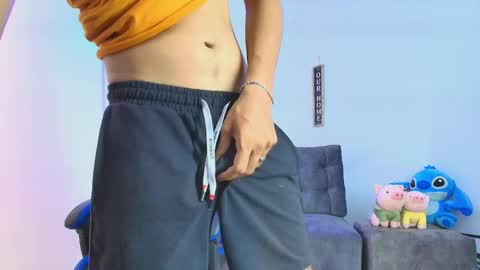 Snapshot of tylerwhiite_ chatting on September 2025 02:07:02 PM online show from September 2025 02:07:02 PM