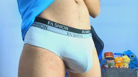 Snapshot of tylerwhiite_ chatting on November 2025 05:29:01 AM online show from November 2025 05:29:01 AM