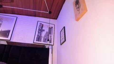 Snapshot of tylla_ chatting on November 2025 03:28:01 AM online show from November 2025 03:28:01 AM