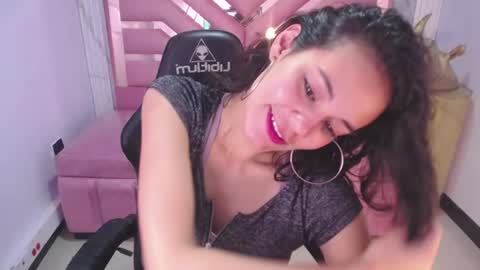 TYNA  online show from December 2024 07:22:01 PM