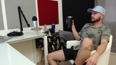 Tyrone Mattias online show from February 2025 09:11:02 PM