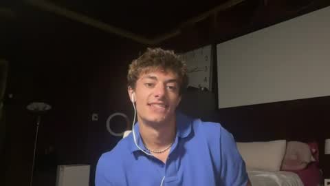 Snapshot of tyy0ung chatting on June 2026 05:45:02 PM tyy0ung online show from June 2026 05:45:02 PM